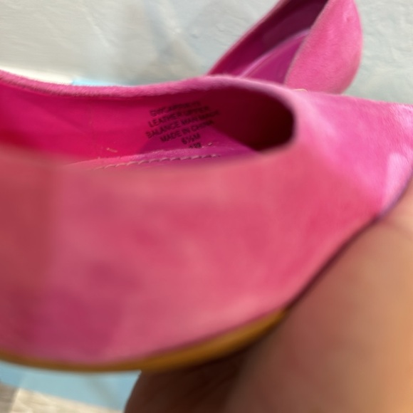 Guess pump heels - Picture 5 of 7